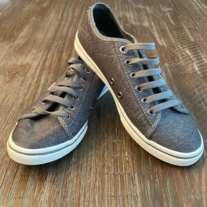Off The Wall Tory Low Top Vans gray size 6.5